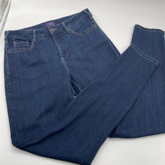 NYDJ skinny Jean - Picture 2 of 6
